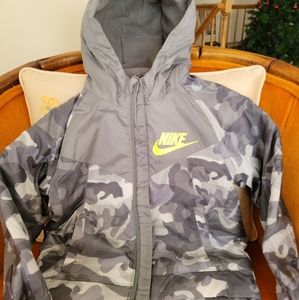 Nike Brand 2T Boys Light Smoke Gray Camo Jacket Brand New W/ Tags